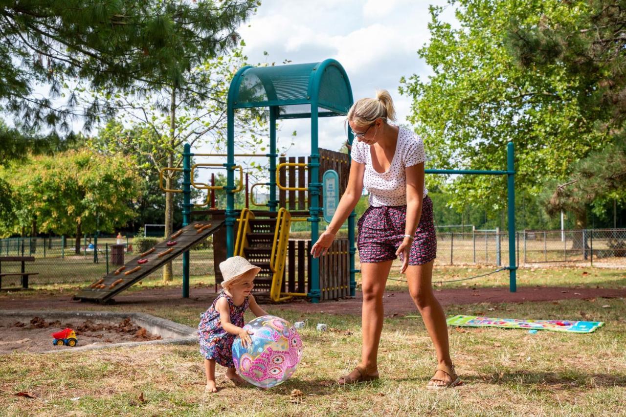 Camping De Chalons en Champagne Bagian luar foto